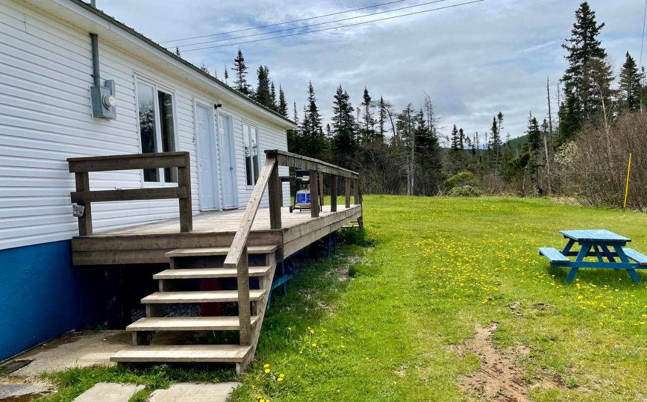 Bonne Bay Cottages Bonne Bay Pond Екстер'єр фото
