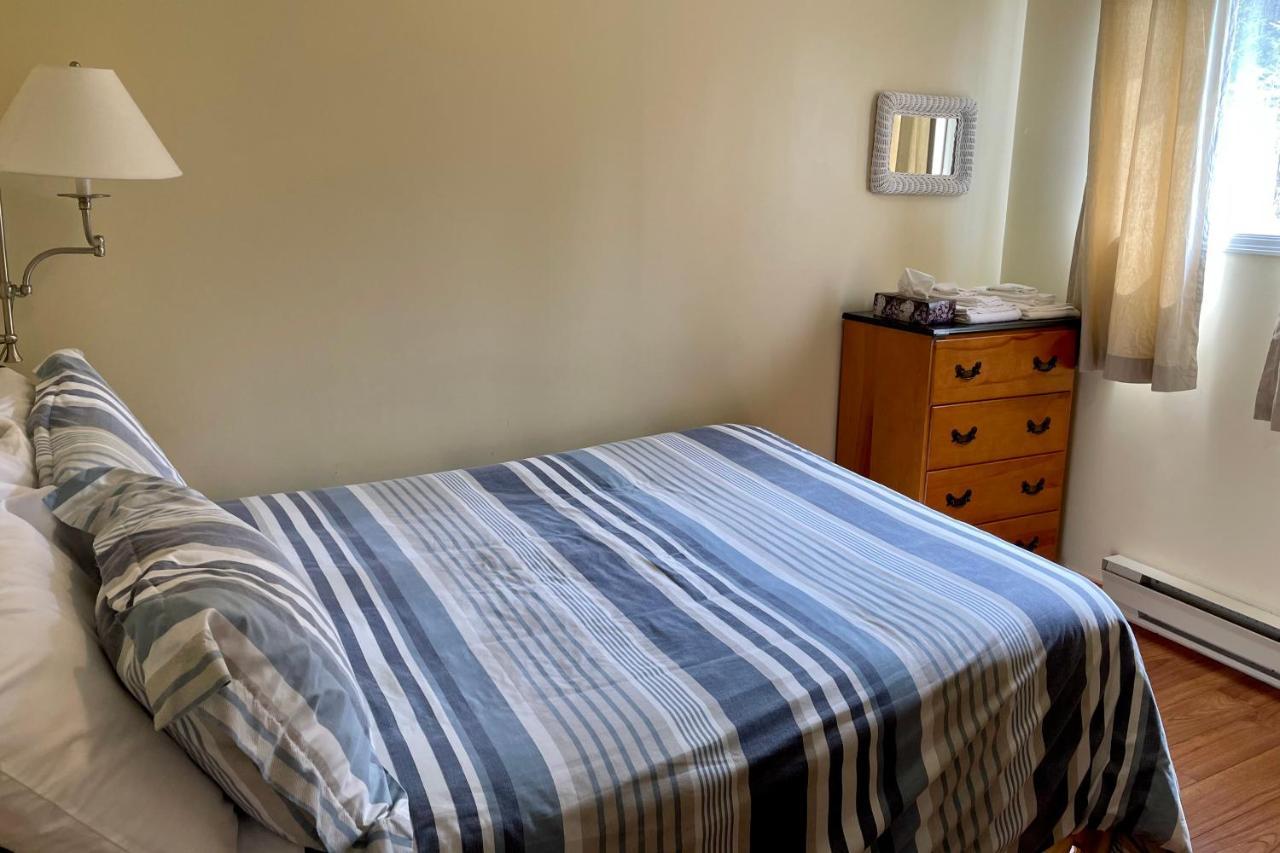 Bonne Bay Cottages Bonne Bay Pond Екстер'єр фото