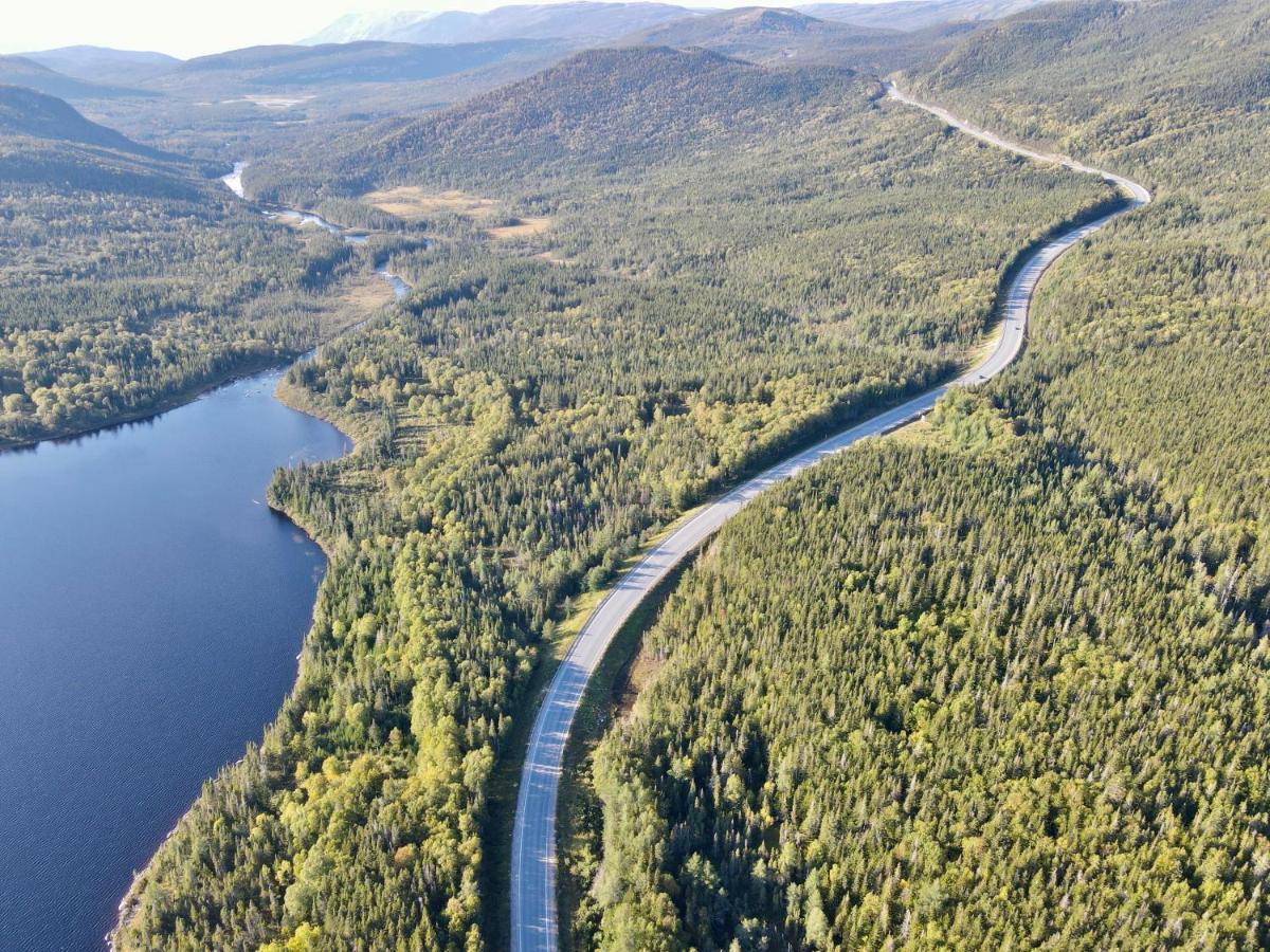 Bonne Bay Cottages Bonne Bay Pond Екстер'єр фото