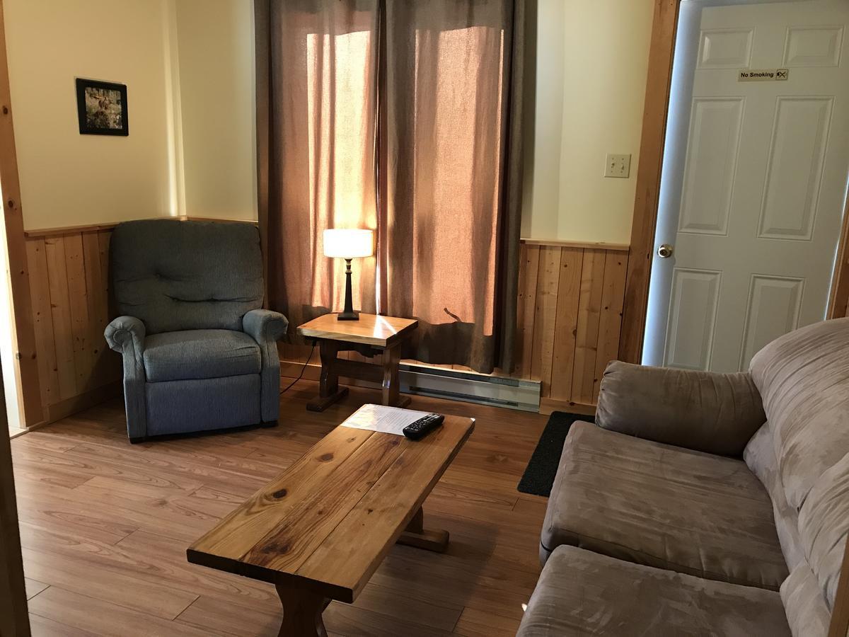 Bonne Bay Cottages Bonne Bay Pond Екстер'єр фото